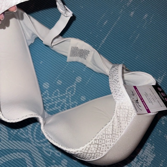 Playtex Secrets Balconette White Underwire Bra - Picture 3 of 8